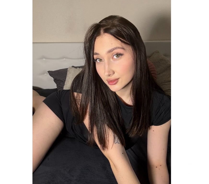 Adult Entertainment Central London London Bridge Station - Central London - Photos for Your naughty muse – live calls and custom videos