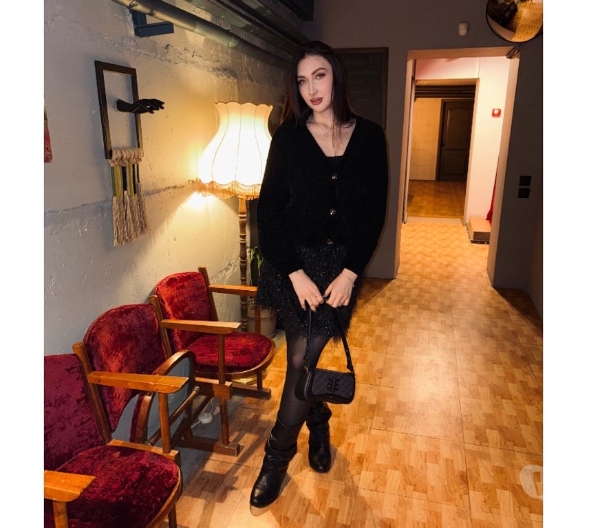 Adult Entertainment Central London London Bridge Station - Central London - Photos for Your naughty muse – live calls and custom videos