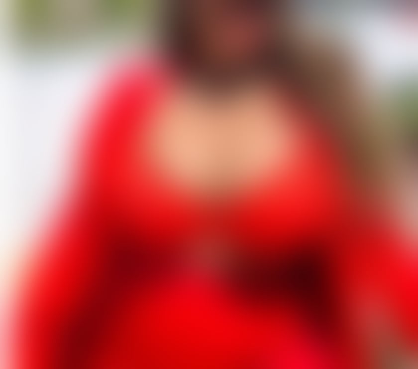 Escorts West Yorkshire Kirklees - Photos for Busty Girl In A Van (meet in my van)