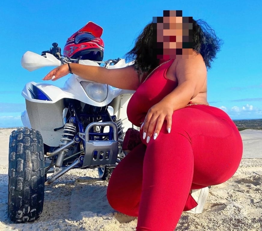 Escorts West Yorkshire Kirklees - Photos for Busty Girl In A Van (meet in my van)