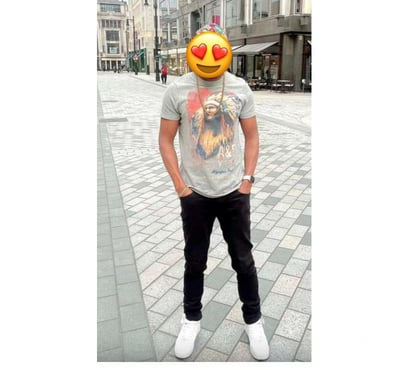 Adult Dating Ettingshall Wolverhampton - Photos for Strong black man looking for women only.