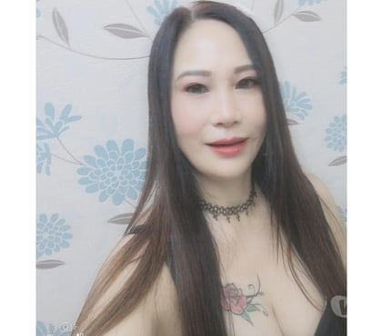 Escorts Farnborough Rushmoor - Photos for falcon health massage