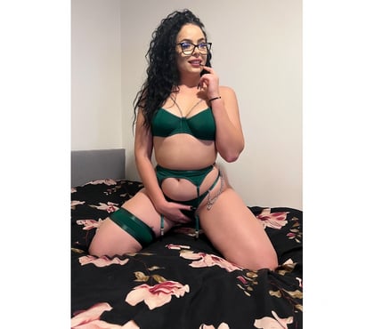 Escorts and Massages Luton Town Centre Luton - Photos for NEW In TOWN PARTY GIRL