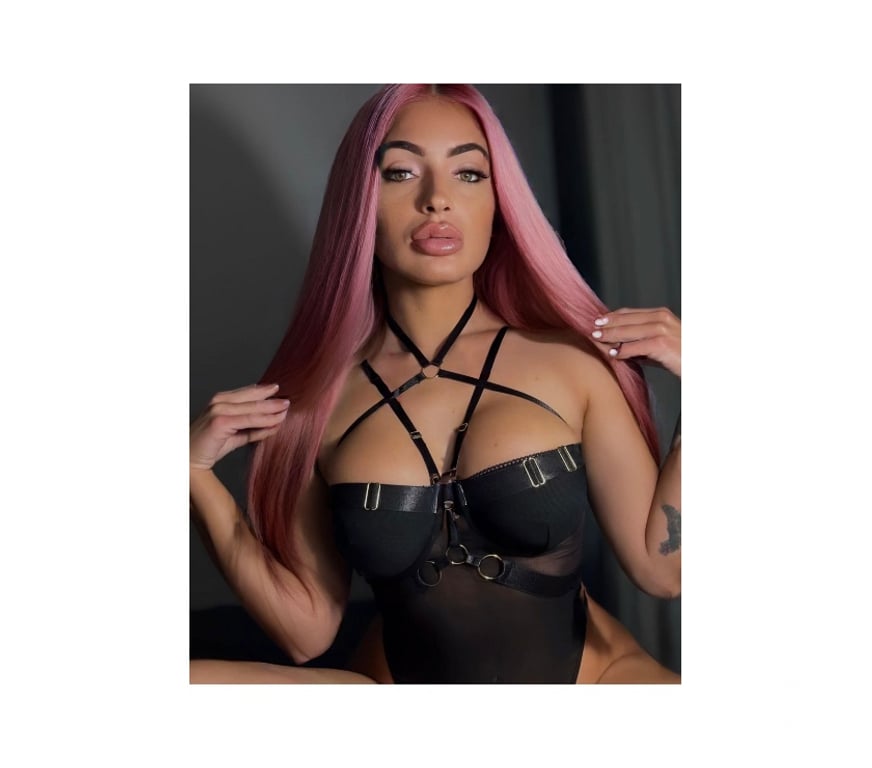 Escorts Merthyr Tydfil - Wales Merthyr Tydfil - Merthyr Tydfil - Photos for Hello, I'm Amanda new in you're town