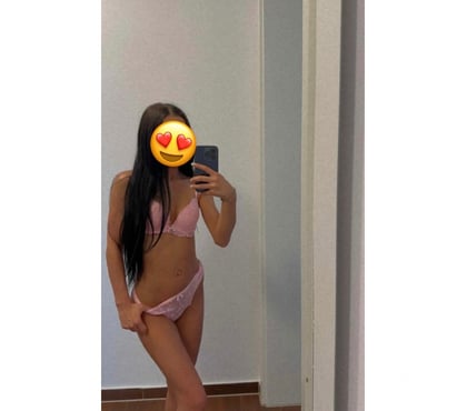 Escorts Higher Broughton Salford - Photos for Lary🩶Party girl 🥂