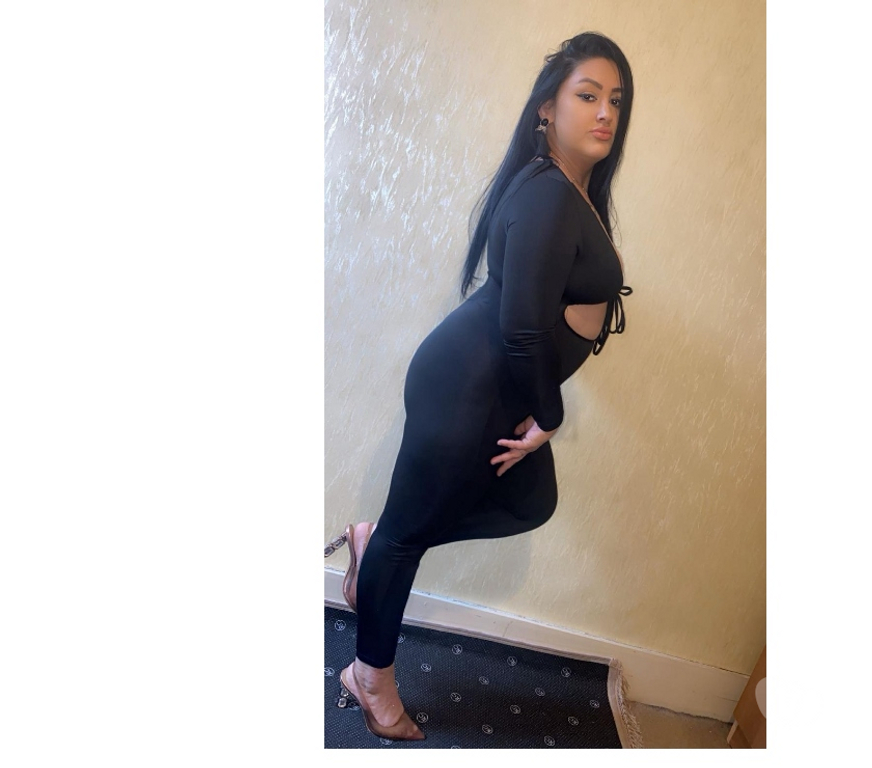 Escorts Barnet Edgware Station - Barnet - Photos for Hello guys New party grils