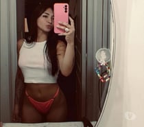 New in town Brazilian beauty