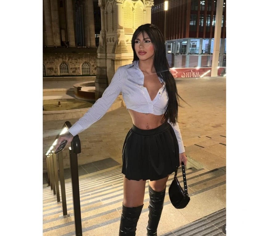 Escorts Cardiff Cardiff City Centre - Cardiff - Photos for 🌸 Graceful, Warm & Naturally Elegant✨