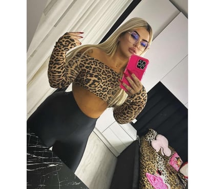 Escort Luton Town Centre Luton - Photos for Sophie 🍑 Party girl 🥂 WET and HORNY 💦