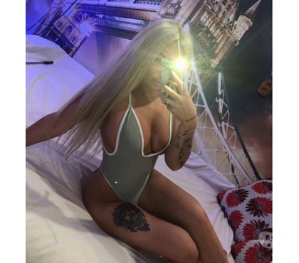 Escort Luton Town Centre Luton - Photos for EMMA 🍑 Party girl 🥂 WET and HORNY 💦
