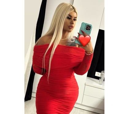 Escort Luton Town Centre Luton - Photos for Sophie 🍑 Party girl 🥂 WET and HORNY 💦