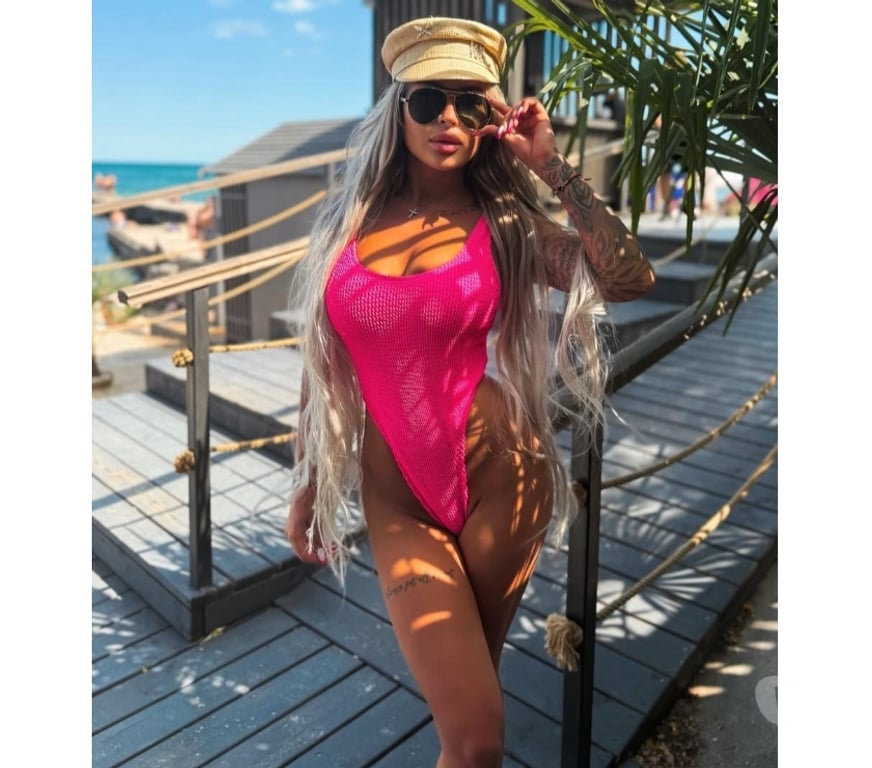 Escorts Dorset Bournemouth, Christchurch and Poole - Photos for Deniel 💕 Just outcall New in town PARTY GIRL BEST