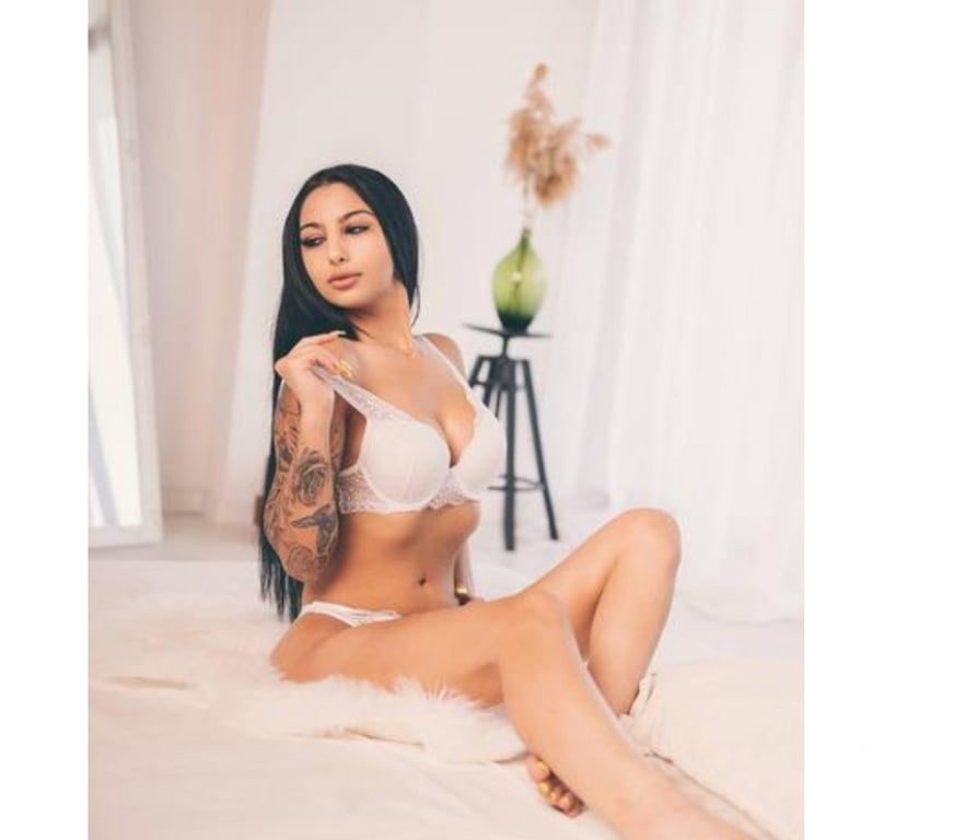 Escorts Slough Colnbrook - Sutton - Photos for 💣hot girl 4 you ❤️ Slough🔞 Incall and outcall