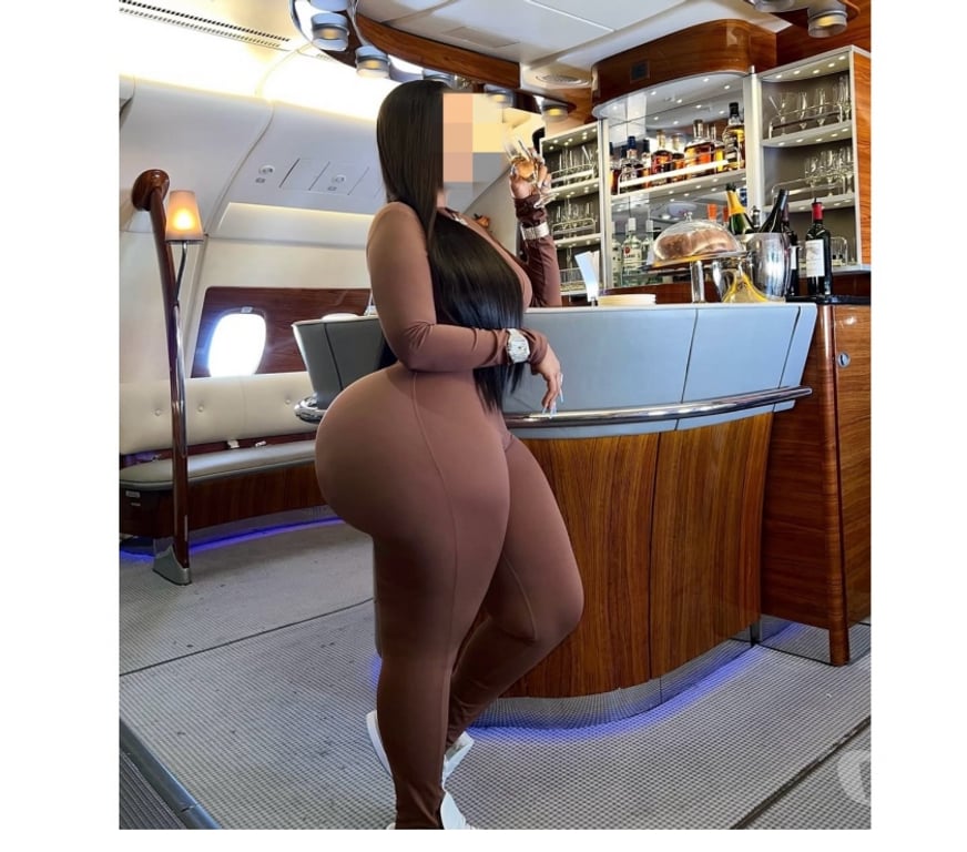 Escorts East London Redbridge - Photos for 🍭Sweet chocolate new in town”🍫