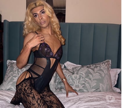 Transsexual Escorts Birmingham City Centre Birmingham - Photos for Indian shy latte