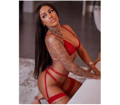 Photos for BEAUTIFUL 🍑 YARA 💖 IN TOWN 🇧🇷