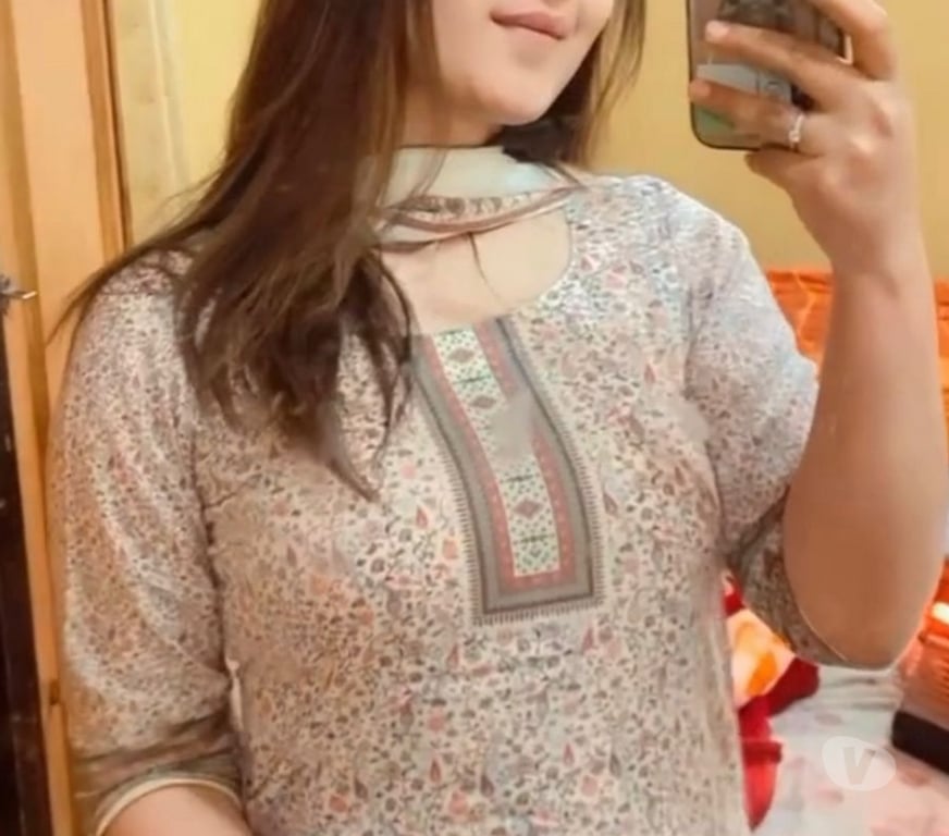 Escorts East London Stratford - East London - Photos for 💯 REAL INDIAN STUNNING BEAUTY AVAILABLE 🤩