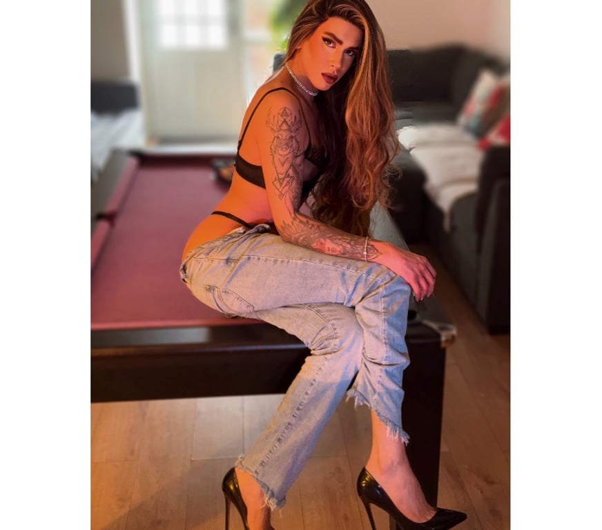 Trans Escorts Aberdeen Aberdeen City Centre - Aberdeen - Photos for SUPER SEXY KENDALL BRAZILIAN XXL BOOK NOW!