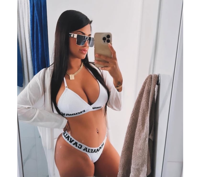 Escorts East London Aldgate East - East London - Photos for 🇧🇷 🇬🇧 Busty Brazilian Aldgate Whitechapel E1