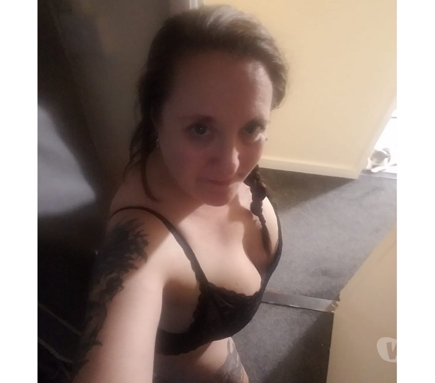 Escorts East Sussex Brighton - Photos for Hot sexy curvy lady ready for some fun ♡
