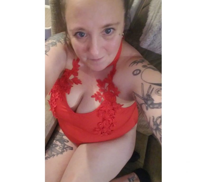 Escorts East Sussex Brighton - Photos for Hot sexy curvy lady ready for some fun ♡