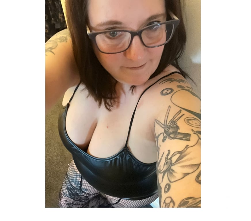 Escorts East Sussex Brighton - Photos for Hot sexy curvy lady ready for some fun ♡