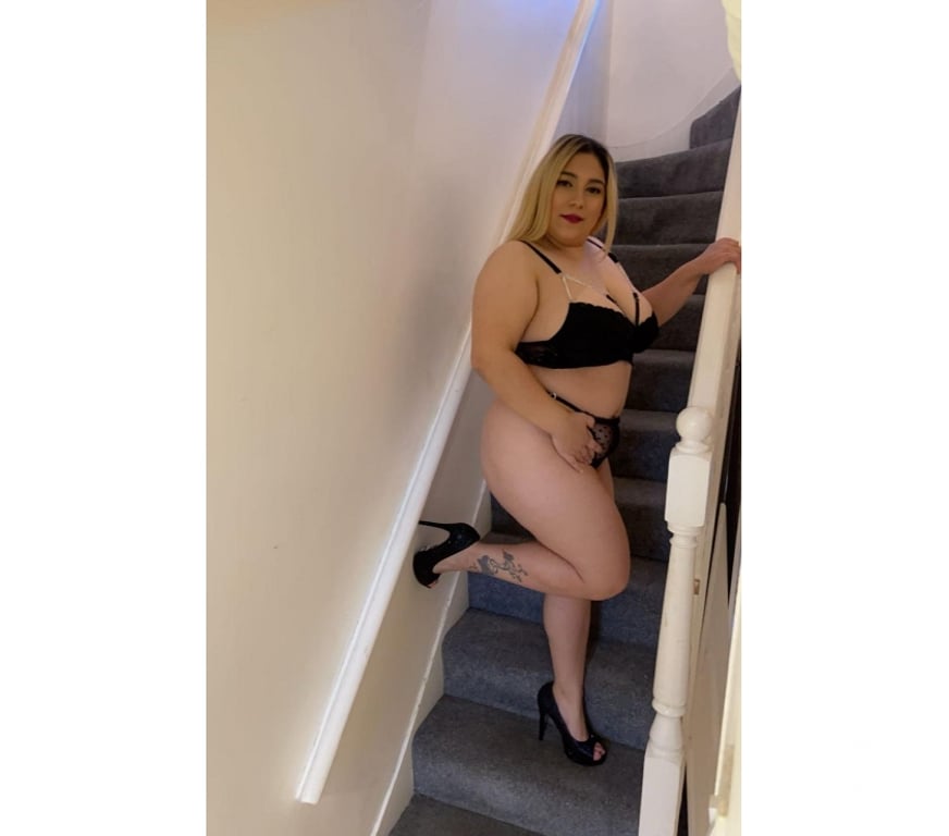 Escorts South East London Croydon - Photos for Big bum 🍑 in the city ♥️the best owo💦👅