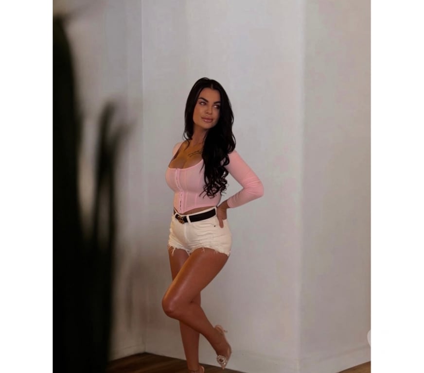 Escorts Hampshire Rushmoor - Photos for Bombshell🍑 No Rush 🍑💕 Party 🎊🎉💕 Karina