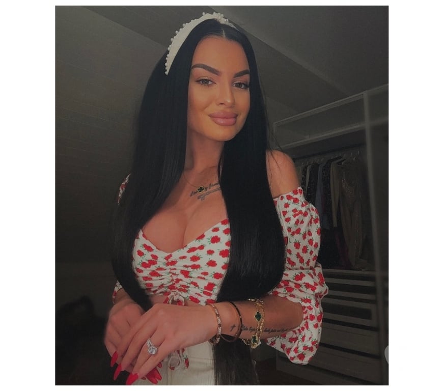 Escorts Hampshire Rushmoor - Photos for Bombshell🍑 No Rush 🍑💕 Party 🎊🎉💕 Karina