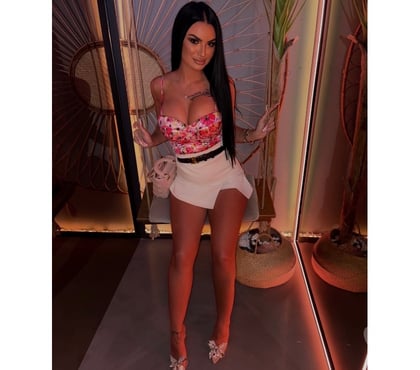 Escorts and Massages Farnborough Rushmoor - Photos for Bombshell🍑 No Rush 🍑💕 Party 🎊🎉💕 Karina