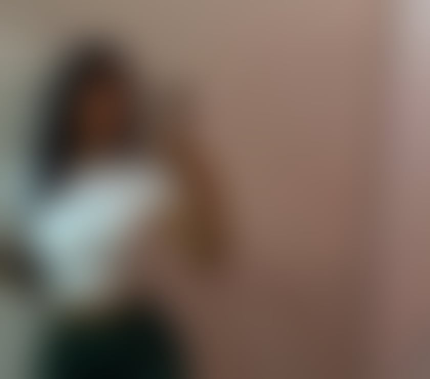 Escorts Slough Slough Town Centre - Slough - Photos for SARA NEW GIRSL IN YOUR CITY INC&OUT