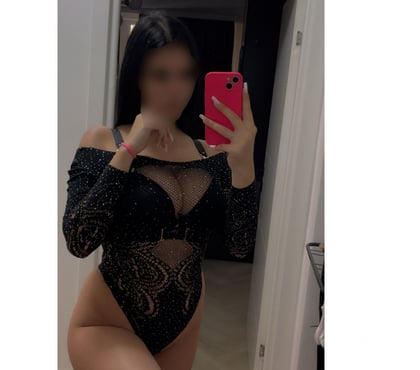 Escorts Wednesbury Sandwell - Photos for Party girls im now here just for 1 week