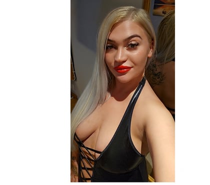  Escorts & Erotic Massage Cardiff City Centre Cardiff - Photos for Larisa only outcall ♥️ party 🥳
