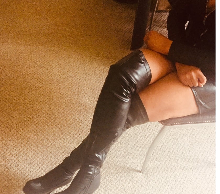 Escorts South East London Bromley - Photos for Beautiful Black Escort And Masseuse In Orpington (High St)
