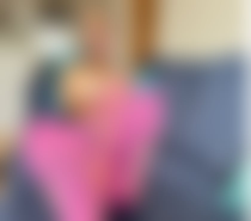 Escorts South West London Richmond upon Thames - Photos for Relaxing and Revitalising Massage by English Sadie!