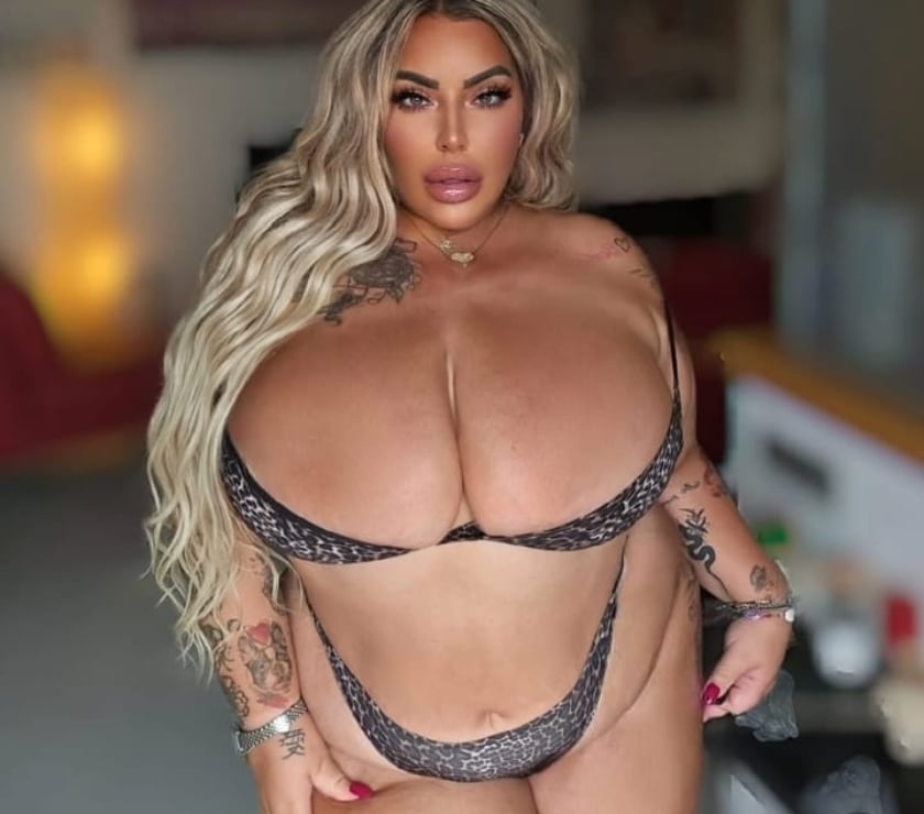 Escorts Tooting Broadway South West London - Photos for Sara new here very nice only party