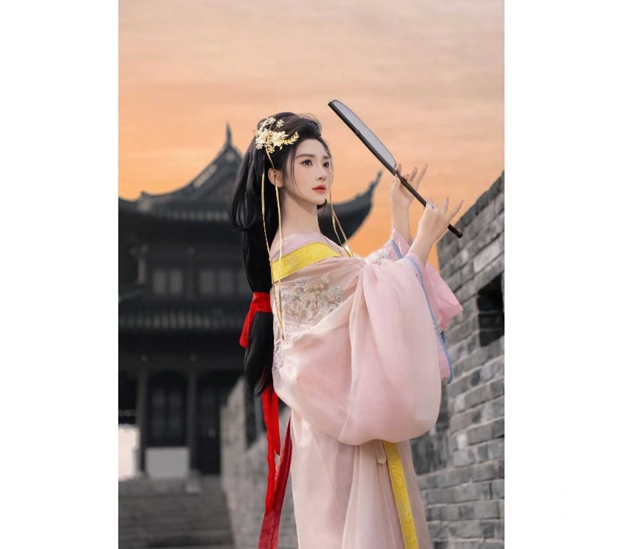 Escorts Hampshire Rushmoor - Photos for Exclusively Asian Girlfriend Experience near Fleet& Bagshot