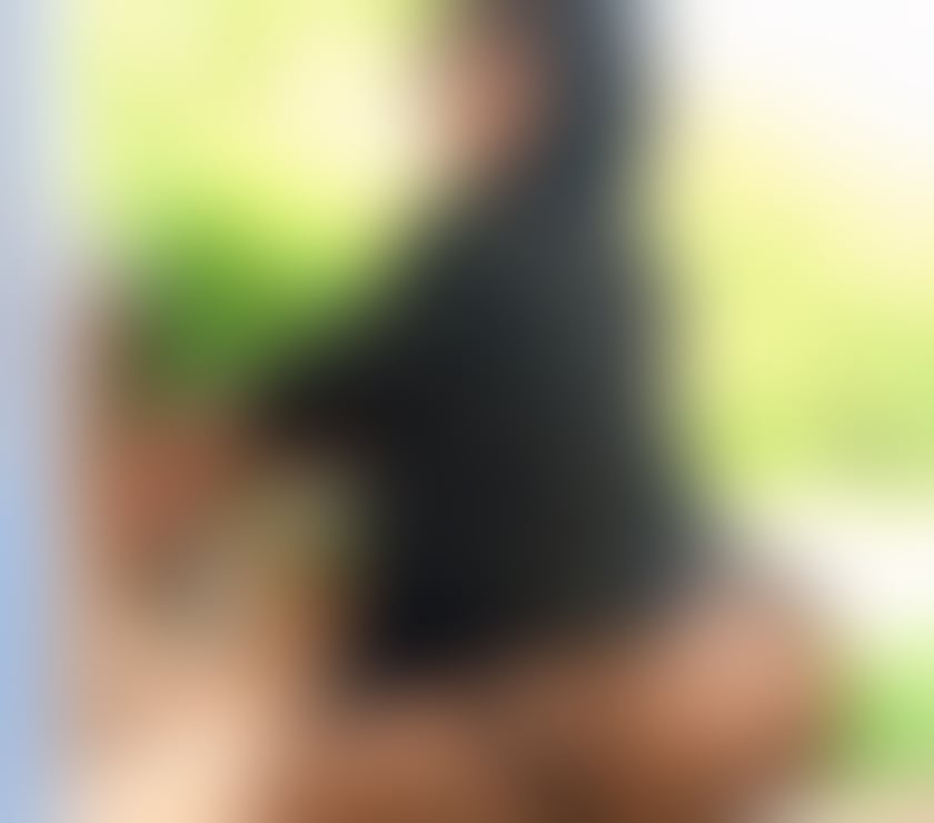 Escorts East London Stratford - East London - Photos for 🌷 Dark-Haired Latin Charm 🌷