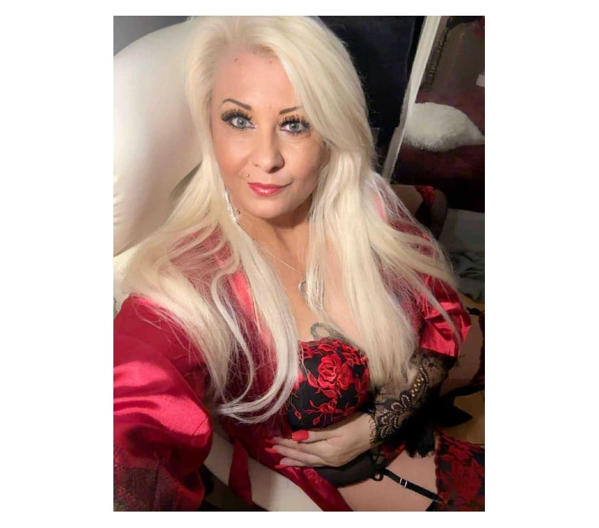  Escorts & Erotic Massage Seven Kings East London - Photos for Hot Amanda 🔥 40-60-80 🔥Milf Big natural boob's gfe