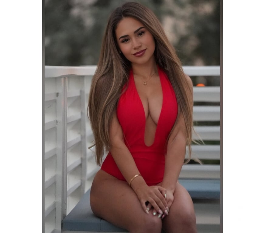 Escorts West Yorkshire Bradford - Photos for CELINA, BEAUTY CURVES BODY in Bradford 🍯