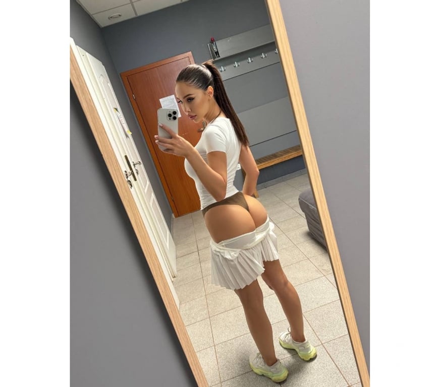 Escorts Hampshire Basingstoke and Deane - Photos for I'm very hot Latina x Valentina x with a naughty body
