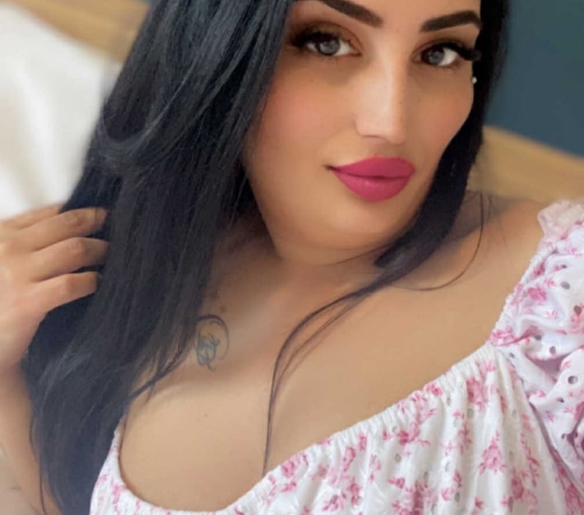 Escorts Hampshire Rushmoor - Photos for Beautiful party Girl waiting főtt