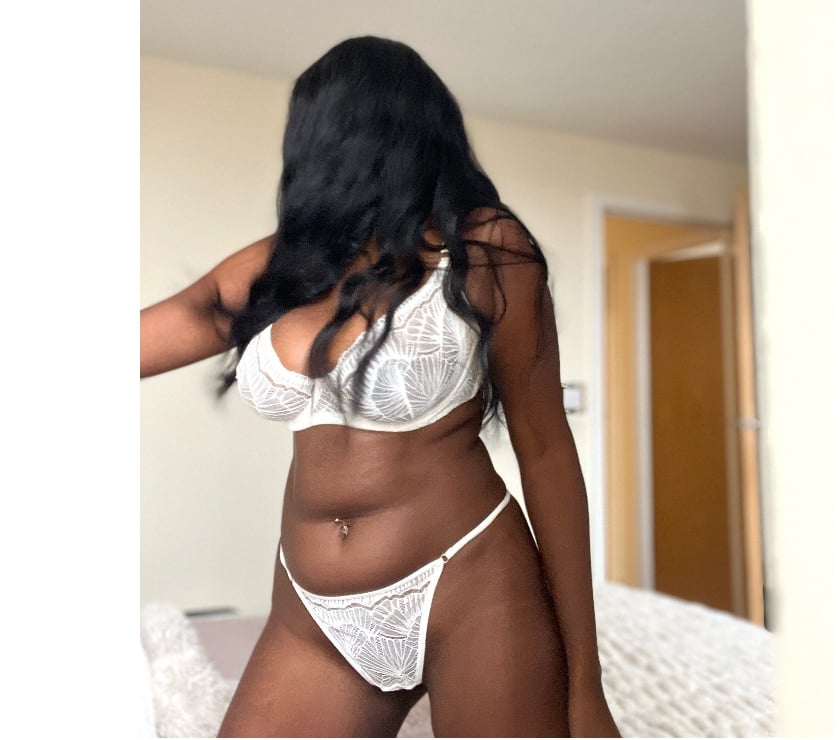 Escorts Walsall Town Centre Walsall - Photos for Soft Dom Busty Ebony .Available WALSALL Incall