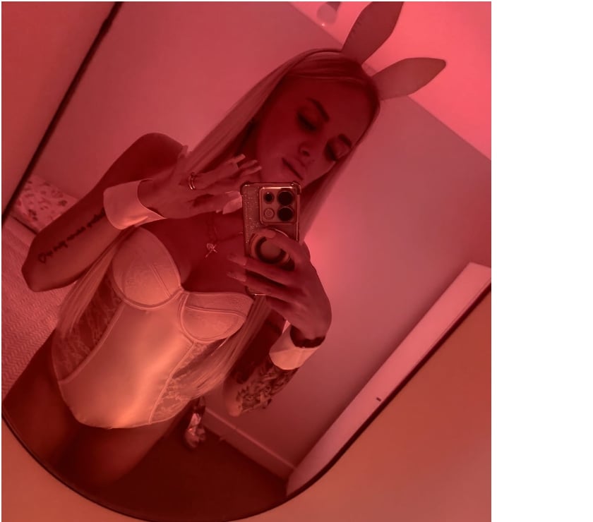 Escorts and Massages Coventry City Centre Coventry - Photos for Hot Blonde_Long_legs