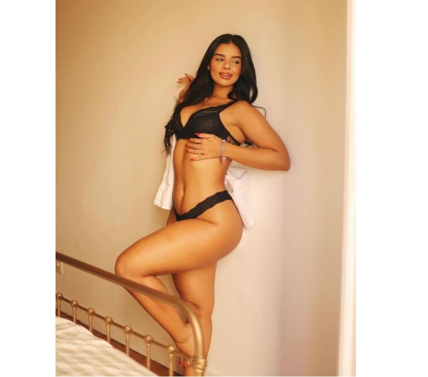Escorts Newport - Wales Newport City Centre - Newport - Photos for JULIE FIRST TIME IN TOWN ❤️ LEVEL A 🔥 PASSIONATE 💘