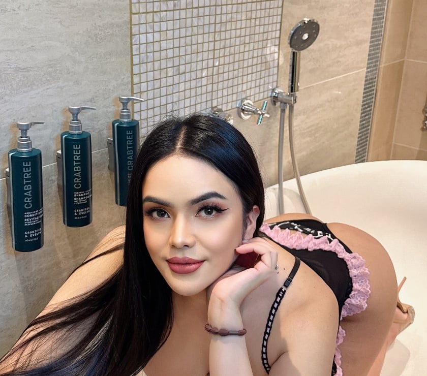 Escorts South West London Sutton - Photos for Poppy Thai Ts Ladyboy best service in Sutton 🍆💦