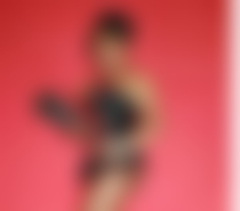 Escorts East London Bow - East London - Photos for Naughty Colombian transsexual completes huge endowment