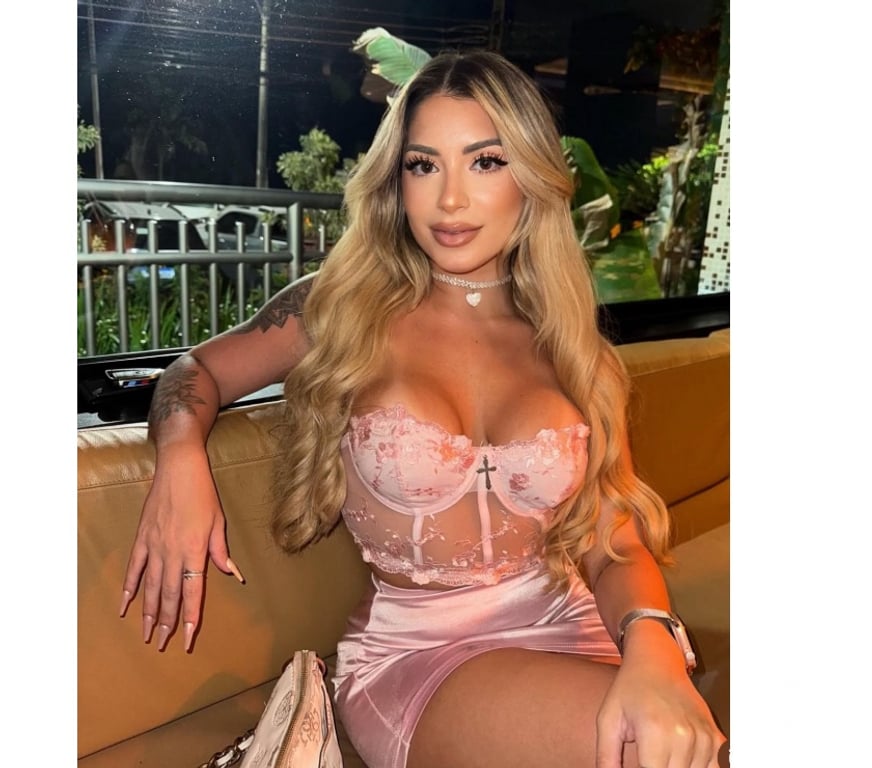 Escorts North West London Wembley Park - North West London - Photos for ✨Hello I’m Laura old girl, 🇧🇷 Brazilian
