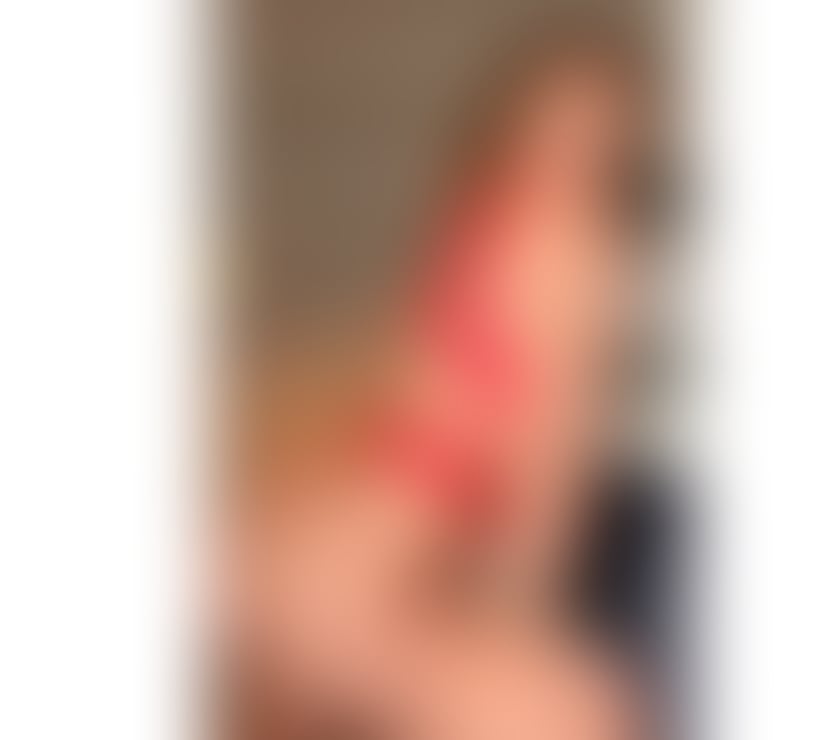 Escorts Surrey Guildford - Photos for 👅😋Dominatrix hot tongue sculptural body
