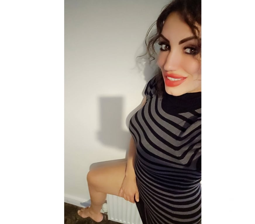Escorts Greater Manchester Salford - Photos for 💯🔞💣Real Beauty Elly💣🔞💯